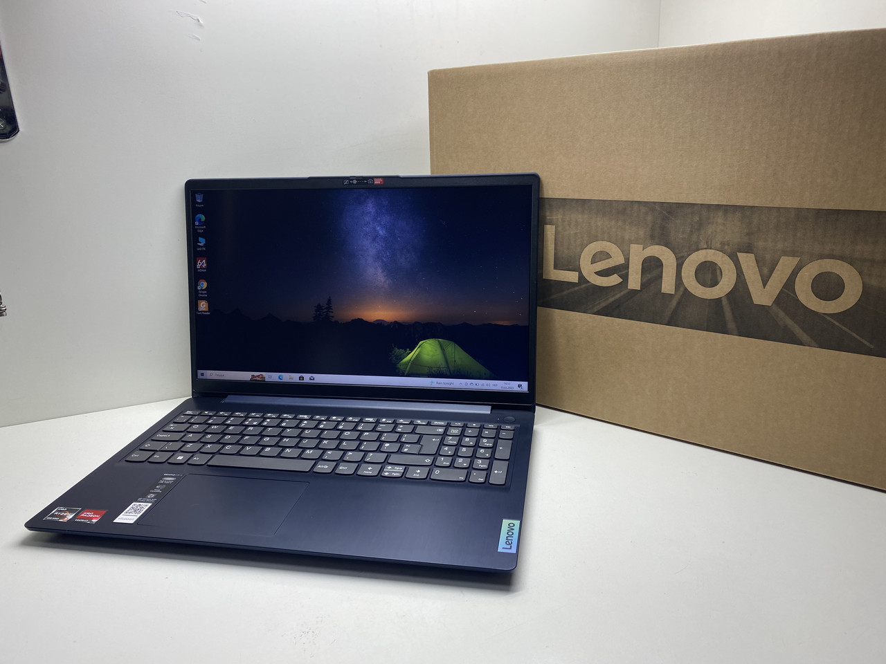 Новий ноутбук Lenovo IdeaPad 3 15ABA7 \ 15.6 \ Ryzen 3 \ 4 GB \ SSD 128 GB