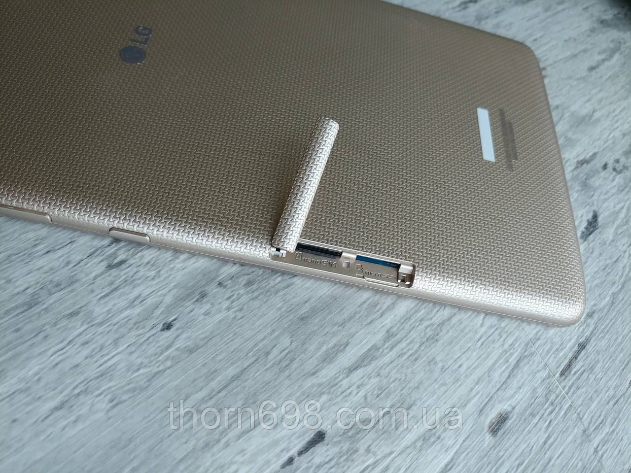 Купити LG G Pad X V521 (8", WiFi, 3G, 4G, 8 ядер) відм.стан, комплект