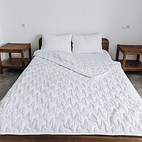 Летнее одеяло Monori Light с натуральным наполнителем белого цвета. Хлопок. Гипоалергенное. Размер 200х215