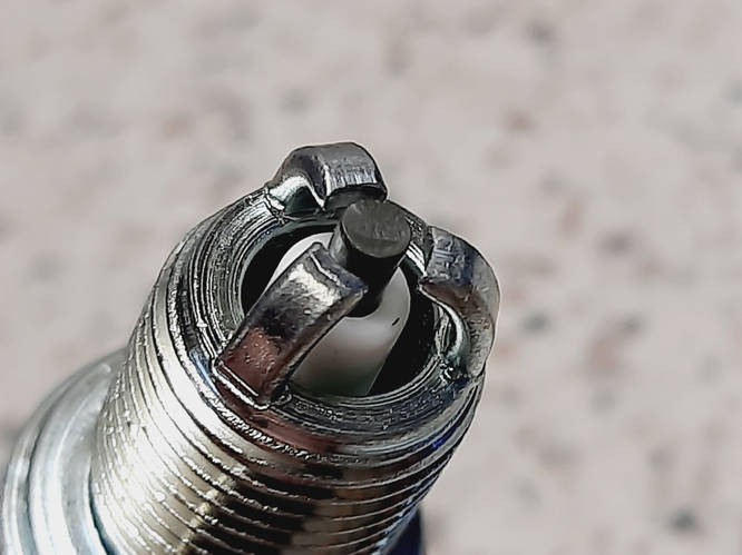 Купить Свечи Brisk EXTRA LR15TC (3-электродные) ВАЗ, Lanos, Aveo, ЗАЗ ...