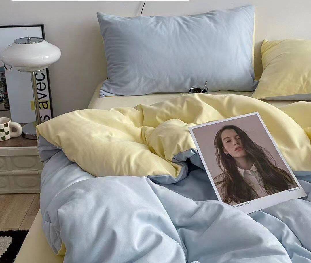 Комплект постільної білизни компанії Comfort