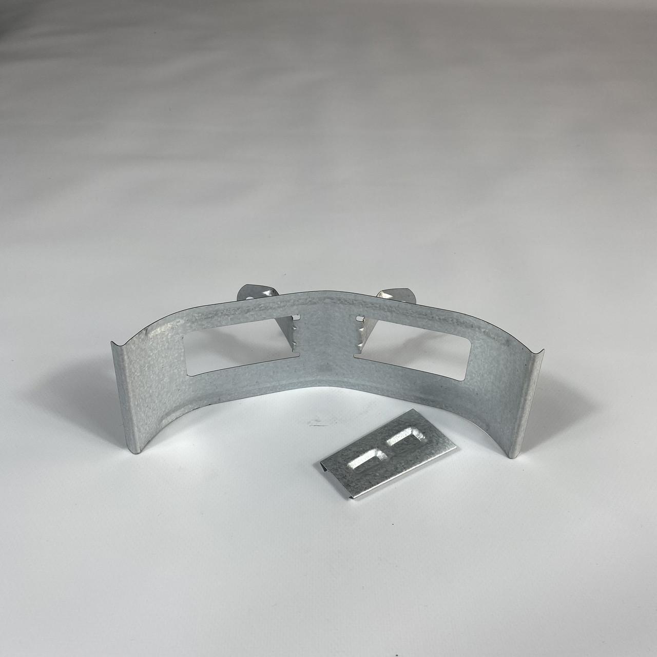 Кріплення труби під шуруп (без дюбеля) Stream 90 мм RAL 0000 Алюцинк, фото 1