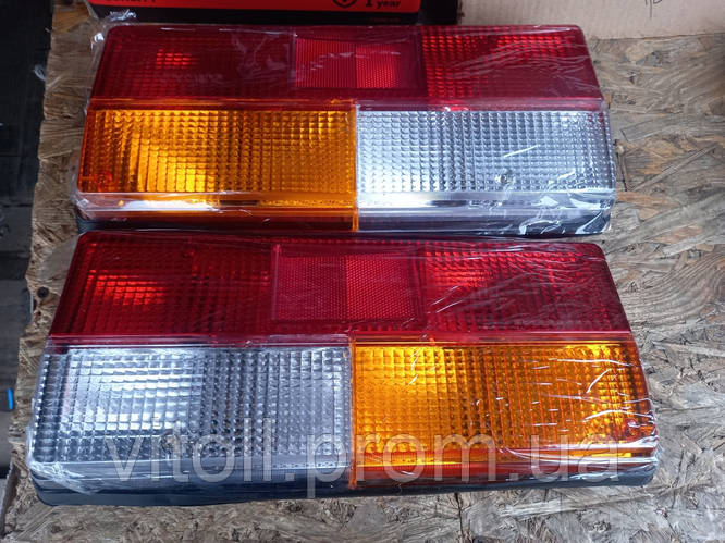 Купить Фонари ВАЗ 2107 задние с платами и уплотнителями ( левый и ...