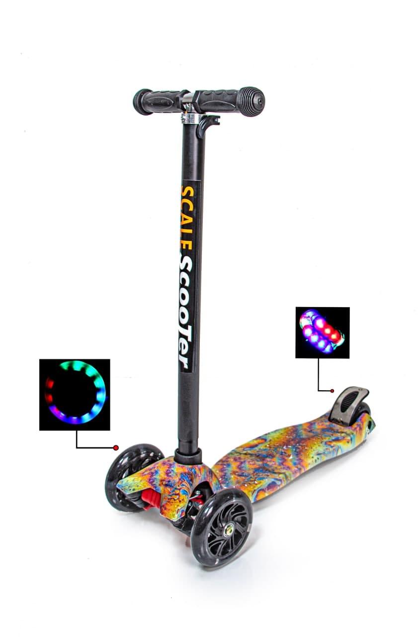 Дитячий самокат MAXI Magic