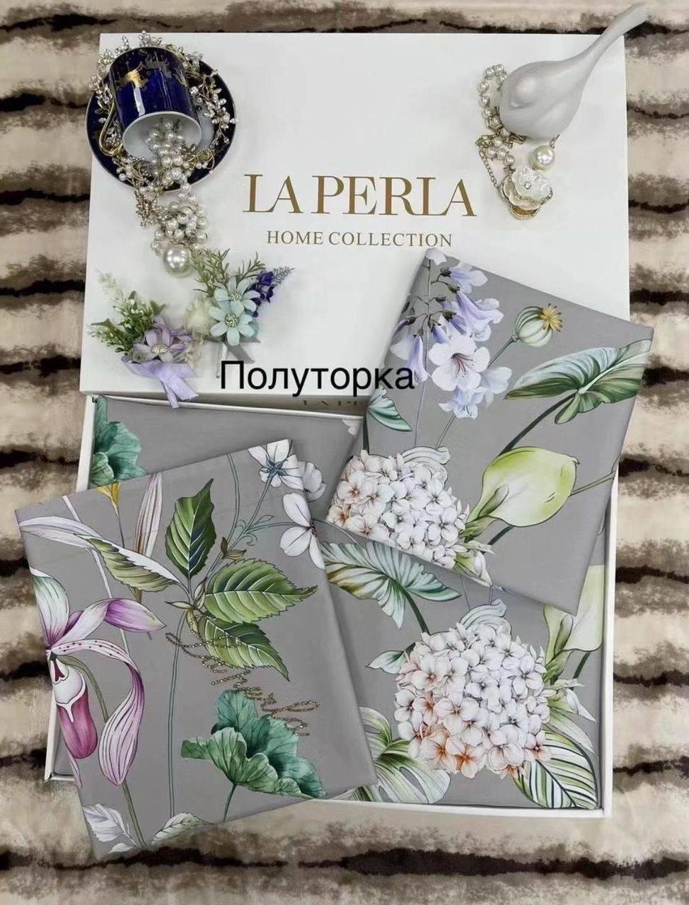 Комплект постільної білизни фірми LA PERLA