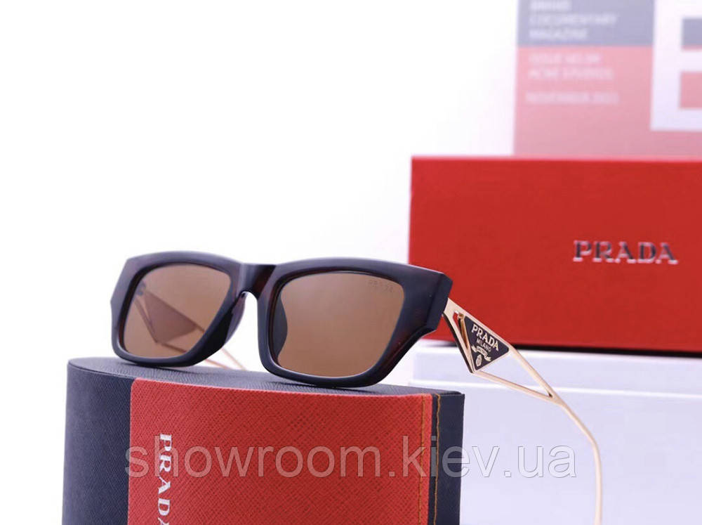 Жіночі брендові сонцезахисні окуляри (22031) brown
