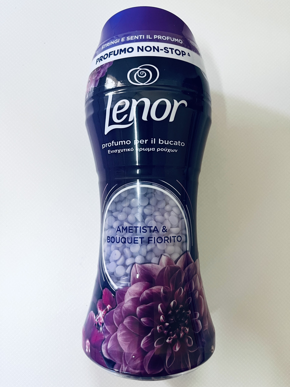 Lenor Unstoppables Ametista & Bouquet fiorito Кондиціонер парфумований для білизни в гранулах 210 г