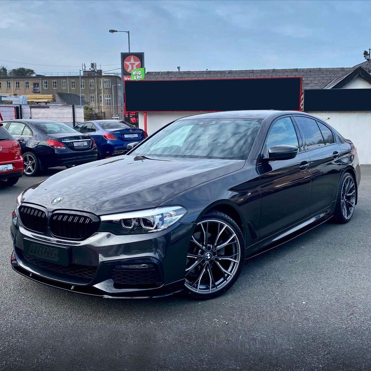 Губа BMW G30 M Sport тюнінг обвіс спідниця-стиль Performance (ABS пластик, чорний глянець)