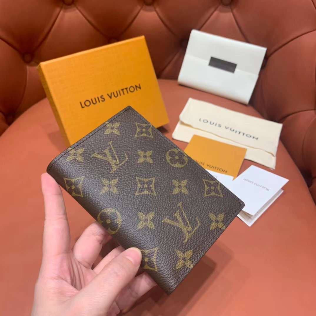 Паспортниця Louis Vuitton Monogram