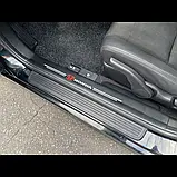 Карбонові захисні накладки на пороги авто з логотипом Honda всі моделі та інші марки автомобілів, фото 3