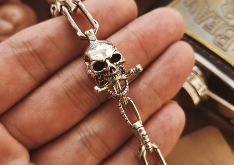 Мужской серебряный браслет байкерский Череп с костями 22,5 см 32 грамма - фото 10 - id-p535409899