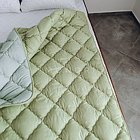 Теплое одеяло с холлофайбером зеленого цвета. Гипоаллергенное. Размер евро 200х220