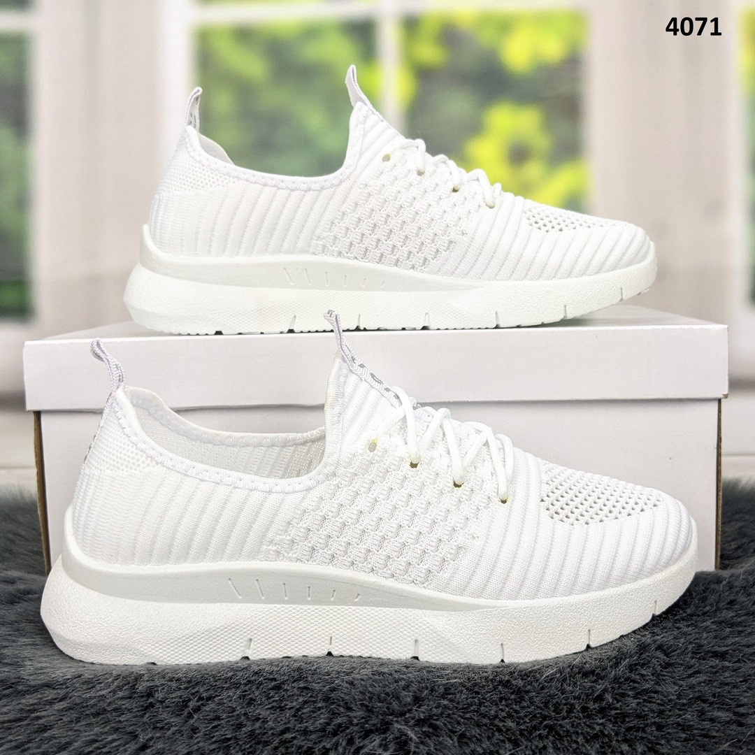 Кросівки жіночі текстильні білі Гіпаніс SJ 588