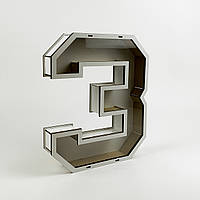 Коробочка у формі цифри "3" з прозорою кришкою