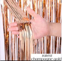 Золотистий дощик для декору фотозони фольга