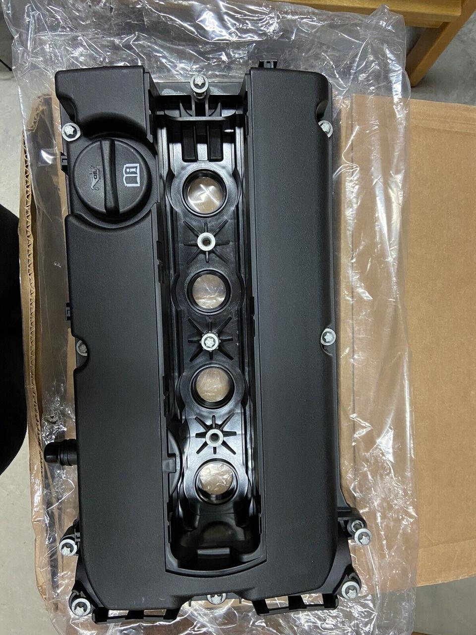 Кришка клапанів GM 55564395 Z16XER A16XER A18XER AOPEL Astra-H/J Insignia Vectra-C Zafira-B/C, фото 1