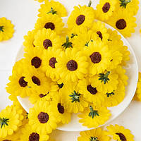 Цветы Подсолнух желтые 2.5 см тканевые (цена за 1 шт).