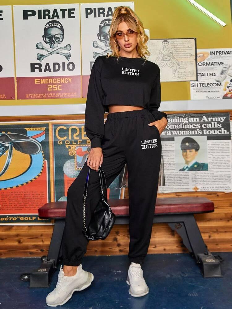 Стильний жіночий весняний костюм з модним принтом, фото 1