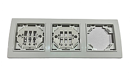 Рамка 3-а горизонтальна біла COMFORT ТМ LUMANO