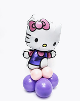 Фольгированный шар фигура Китти Hello Kitty на стойке из воздушных шаров