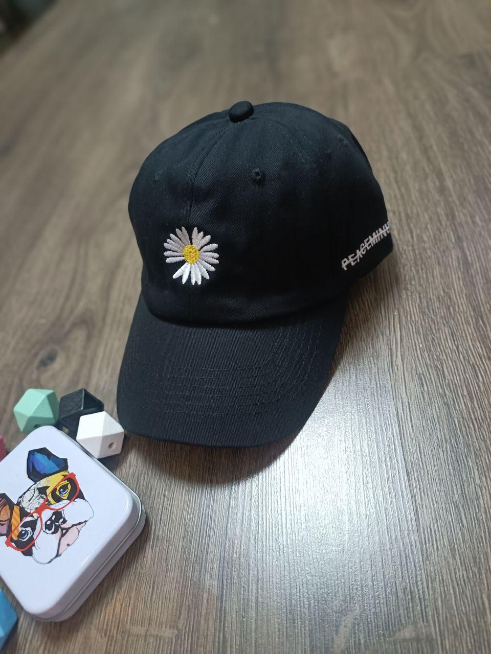 Кепка Бейсболка Чоловіча Жіноча з Ромашкою чорна