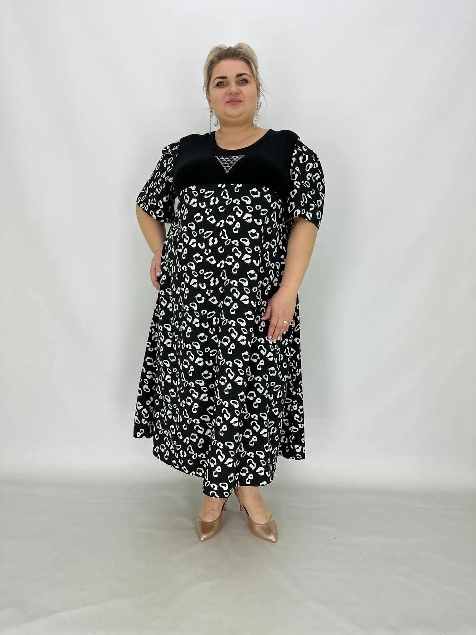 Легка літня сукня "Водевіль" з кишенями в бічних швах прикраса стразами 58-60 62-64 70-72 74-76