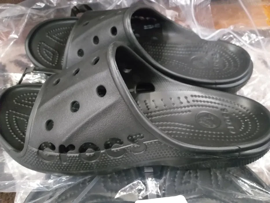 Crocs top baya slide