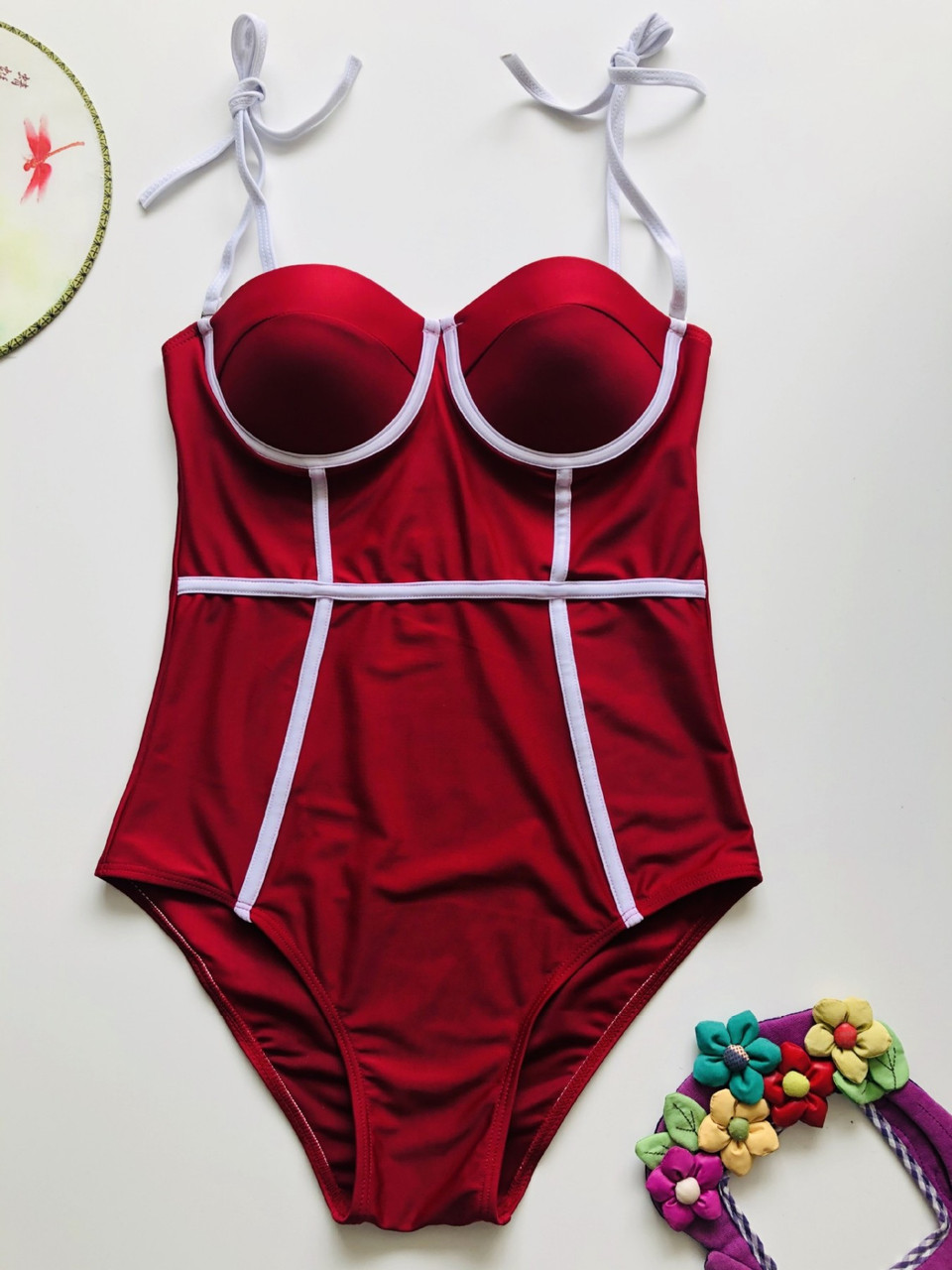 Красивий суцільний купальник з кісточками і пушапом в чорному і бордовому кольорі, фото 1