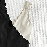 Суцільний купальник чорний з бежевим без кісточок та пушап, фото 4