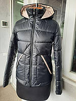 Черная женская фабричная куртка с водоотталкивающей пропиткой
