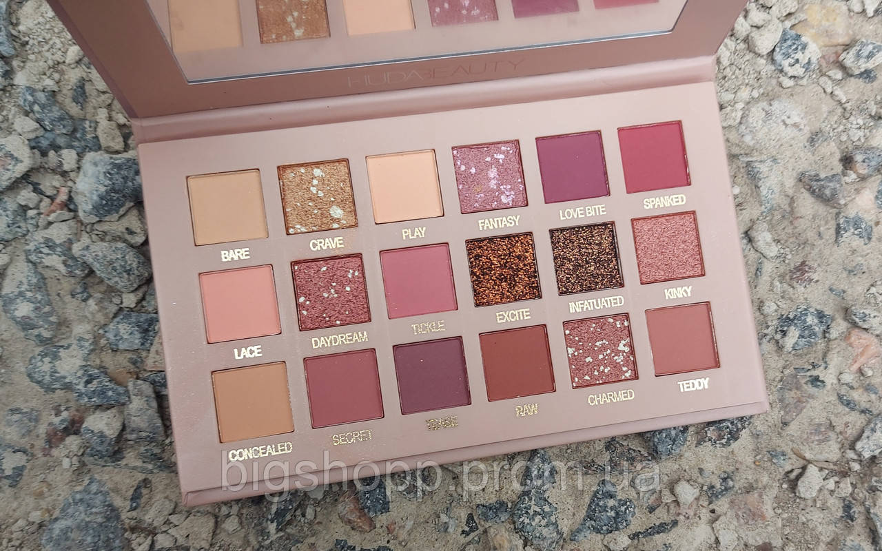 Палітра тіней для макіяжу HudaBeauty New Nude Palette