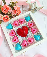 Шоколадные конфеты ручной работы с французской начинкой из красных ягод Шоколадное сердце