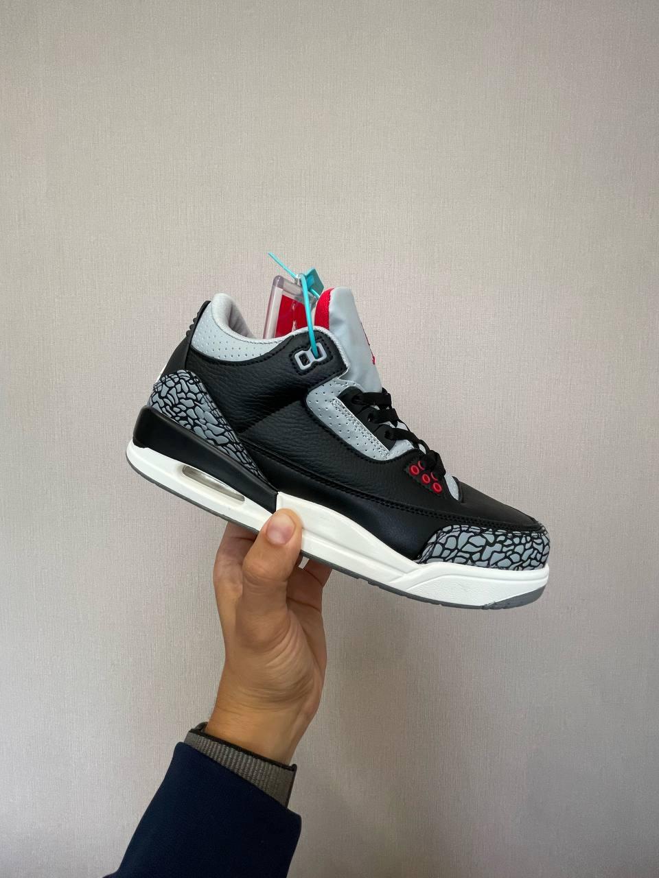 Кросівки чоловічі Nike Air Jordan 3 Black чорні шкіряні високі демісезонні модні стильні