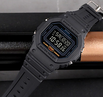 Мужские кварцевые часы наручные электронные спортивного стиля с каучуковым ремешком