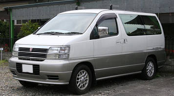 Nissan Elgrand E50 1997-2002