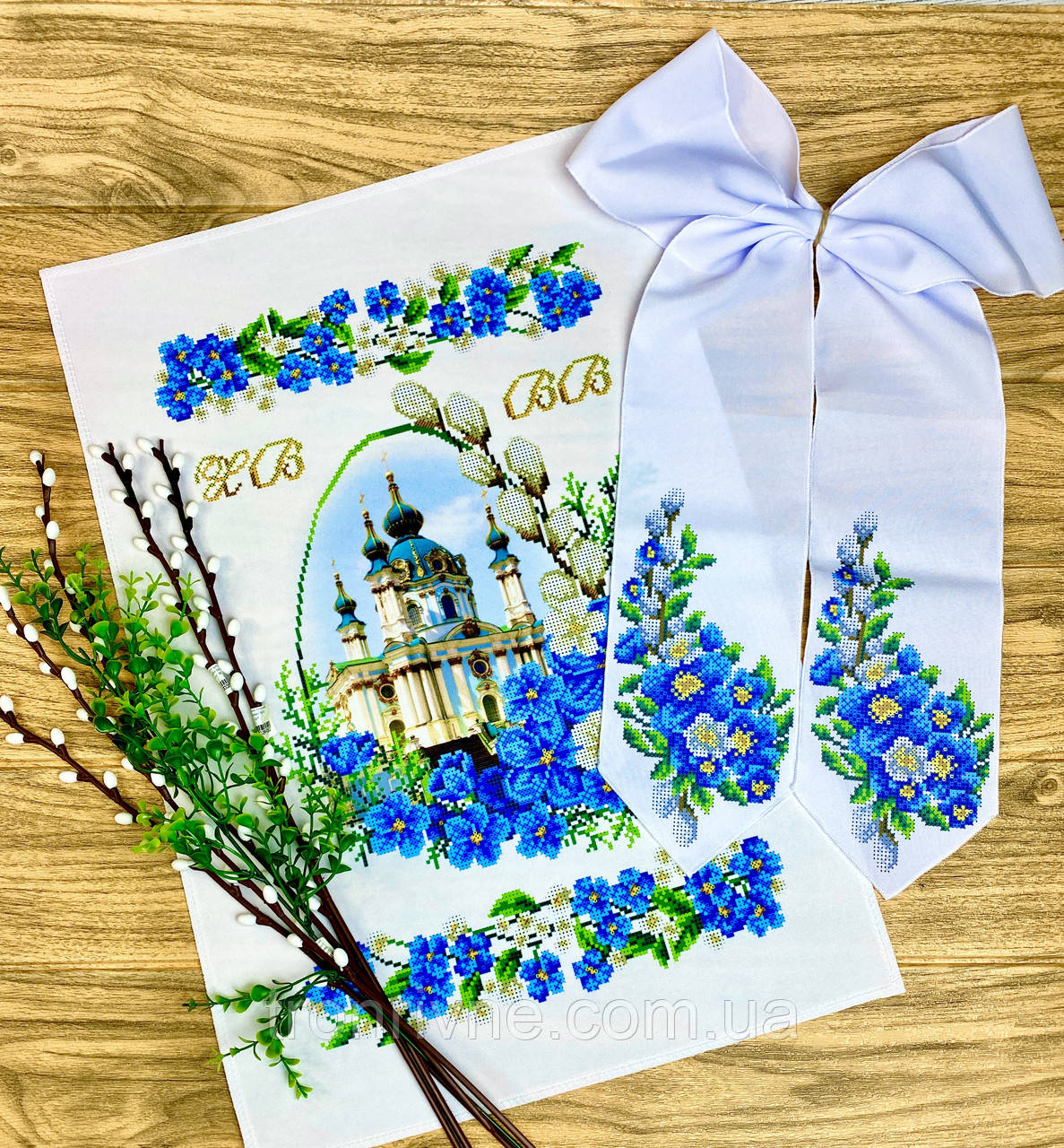Набір для вишивання бісером Великоднійрушник 30х45 см і бант 12х140 см. Габардин