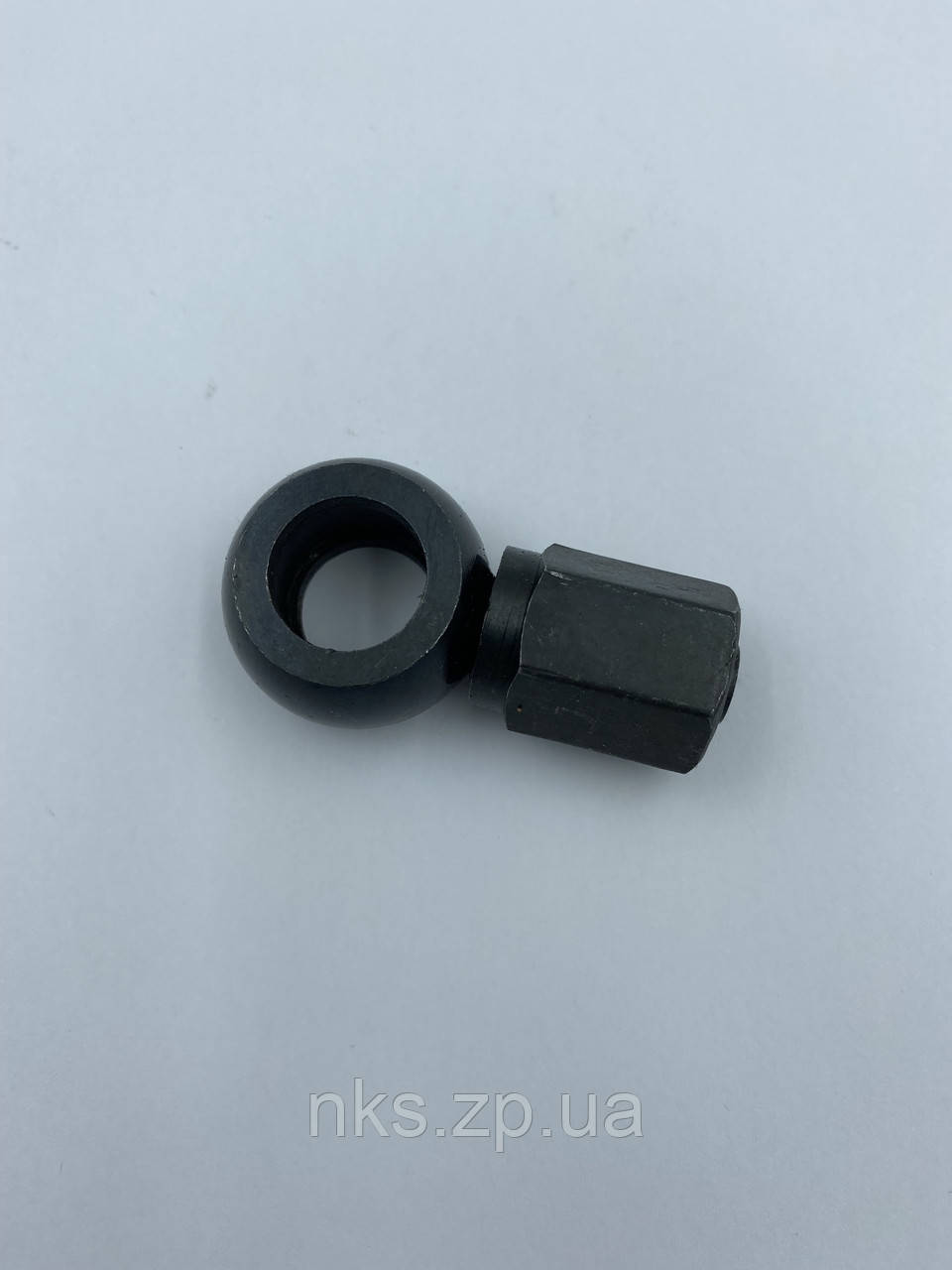 Кутник з гайкою Д-240