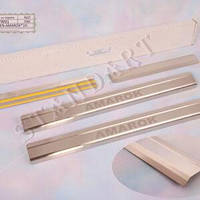 Захист порогів - накладки на пороги Volkswagen AMAROK з 2010 р. (Standart)