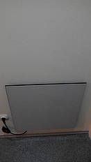 Керамическая инфракрасная панель Теплокерамик в зале