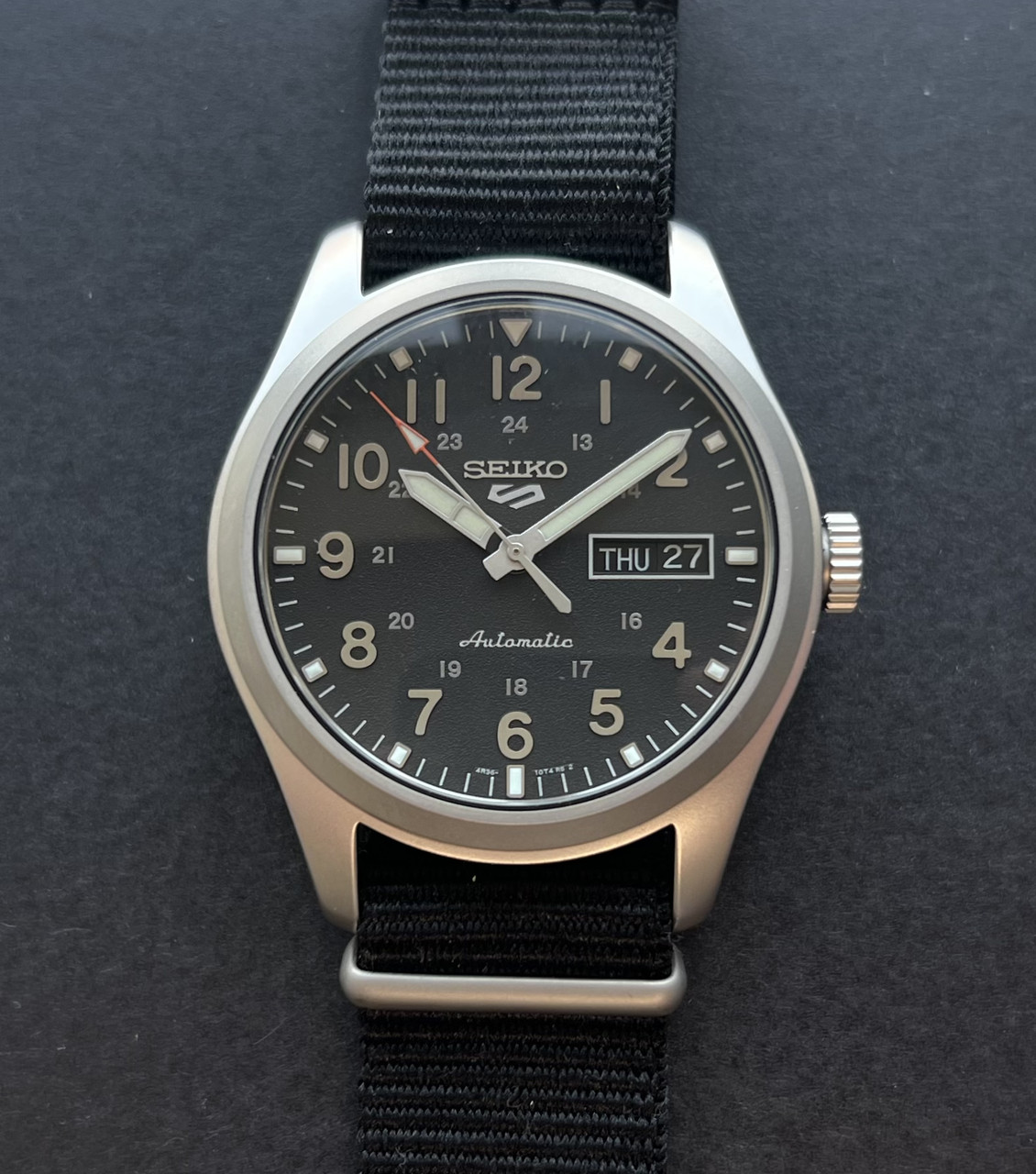 Чоловічі Годинники Seiko 5 SRPG37K1 Military Sports Automatic 4R36 100m, фото 1