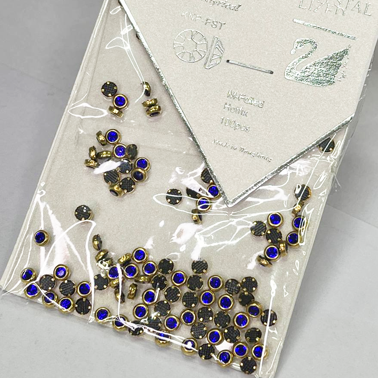 Стрази LB-s69 в золотому обідку 100 штук d=3 мм, сині