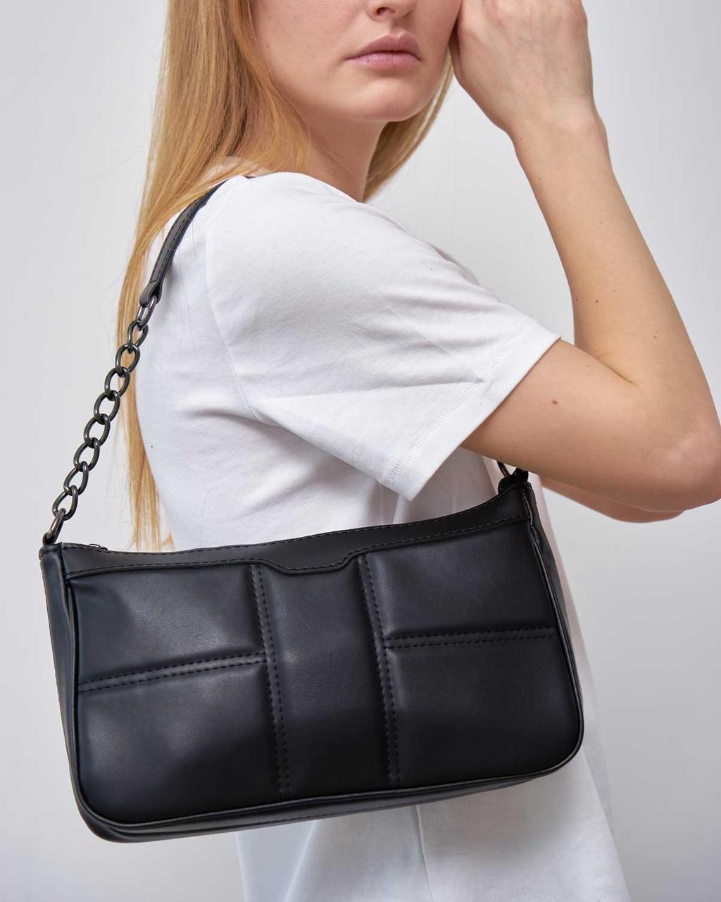 Молодіжна жіноча сумка крос-боді з ланцюжком на ручці «Лиса» екошкіра чорного кольору Welassie