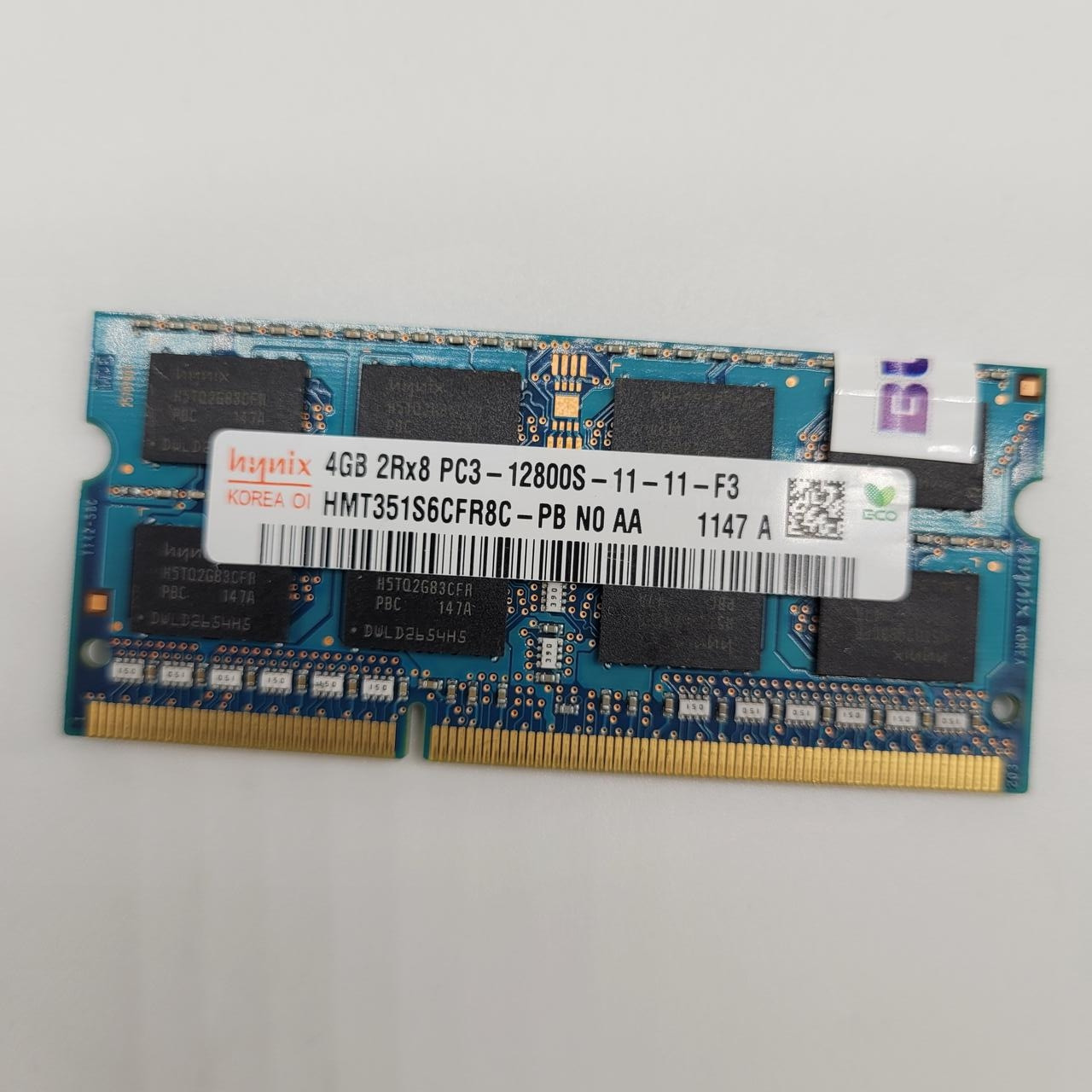 Оперативна пам'ять для ноутбука Hynix SODIMM DDR3 4Gb 1600MHz 12800s CL11 (HMT351S6CFR8C-PB N0 AA) Б/У