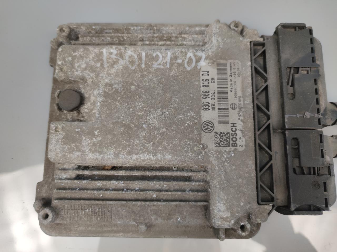 Блок керування двигуном 03G906016DJ SKODA OCTAVIA A5