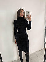 Вязана сукня під горло чорного кольору