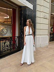 Молочний стильний ошатний жіночий комбінезон з красивим декольте, відкритою спиною та штанами-клеш