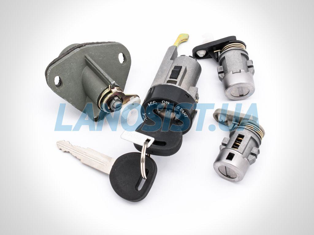 Личинки замків Ланос Сенс CRB 96464746