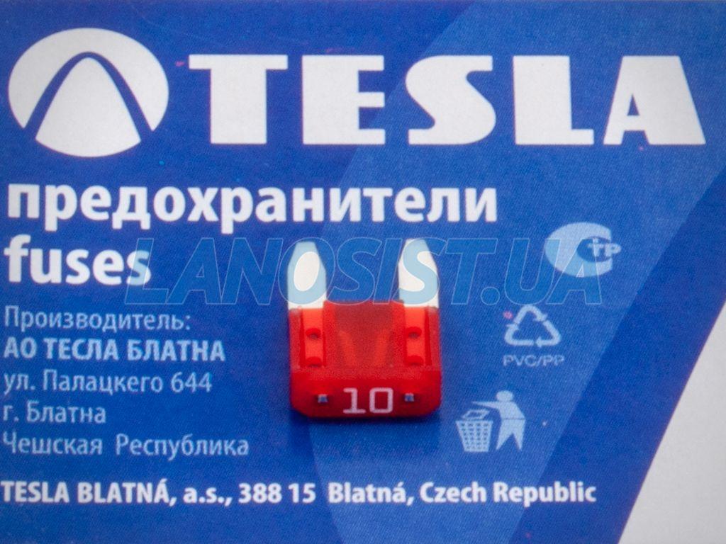 Запобіжник прапорцевий MINI 10А Tesla FN10A