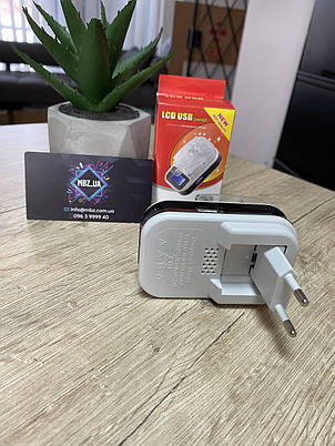 Універсальний зарядний пристрій краб з LCD екраном + USB, для заряджання акумуляторів Universal Charger, фото 3