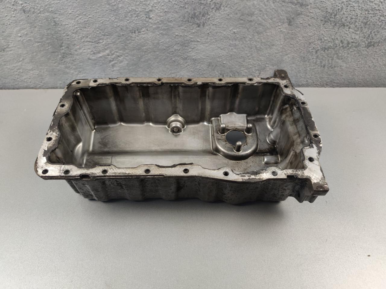 Піддон двигуна 038103603AG 2,0BKD SKODA OCTAVIA A5